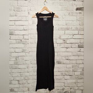 Nanavatee Women's Black Sleeveless Maxi Dress